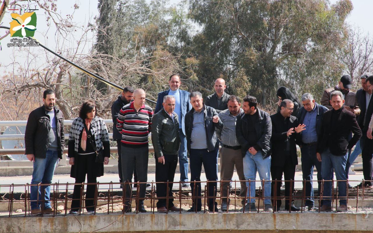 محافظ دمشق المهندس محمد طارق كريشاتي يتفقد تنفيذ الأعمال في مشروعي عقد المواساة وطريق المتحلق الجنوبي
