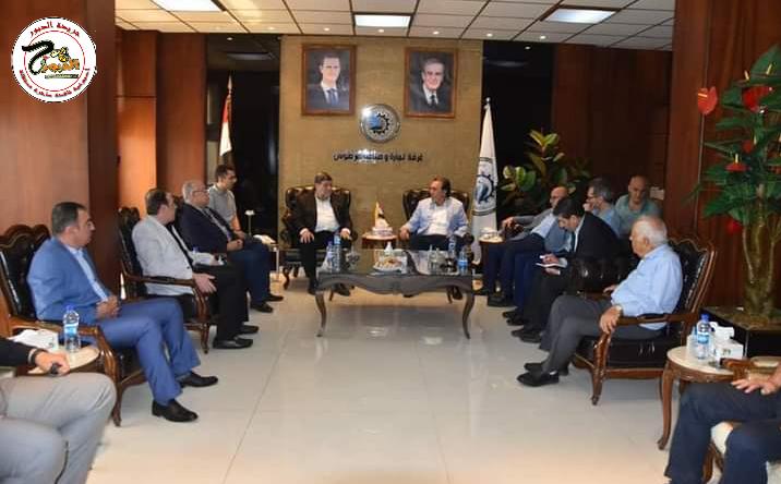 أكبري يزور غرفة تجارة وصناعة طرطوس وحماد ضرورة أن ترقى العلاقات الاقتصادية والعمل كفريق واحد لهدمة البلدين
