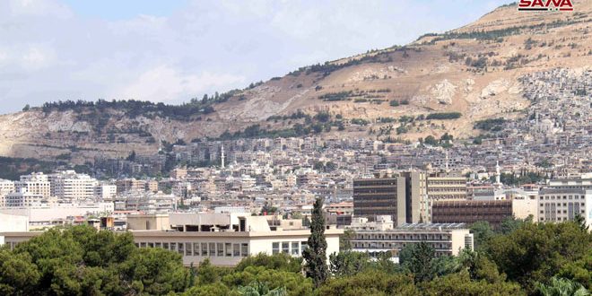 الحرارة أعلى من معدلاتها بنحو 2 إلى 3 درجات والجو غائم جزئيا
