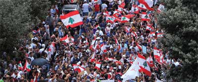  الاحتجاجات في لبنان تتصاعد ومطالبات باستعادة الأموال المنهوبة