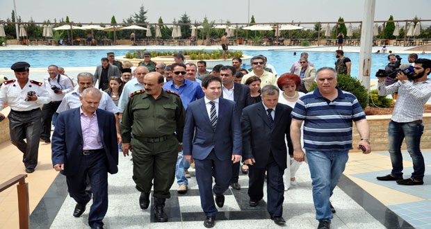 المتسيسات المخمليات.....يتحاورن